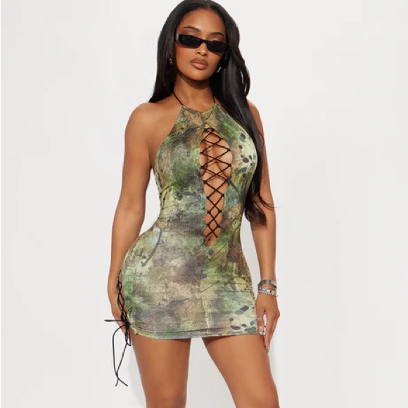 Fashion Nova Dresses & Skirts - Dilemma Lace-Up Mini Dress NEW 🏷️